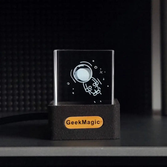 GeekMagic GIFTV Crystal Cube